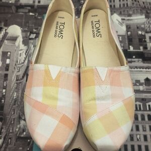 TOMS Women's Checkered Flats - Pink and Yellow